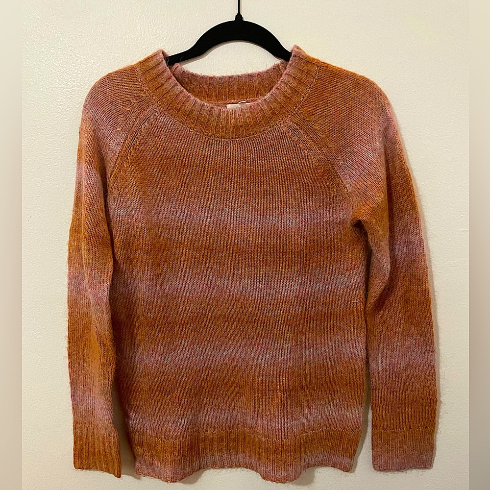 Maurices sweater size extra small, fitted, orange, and yellow in color